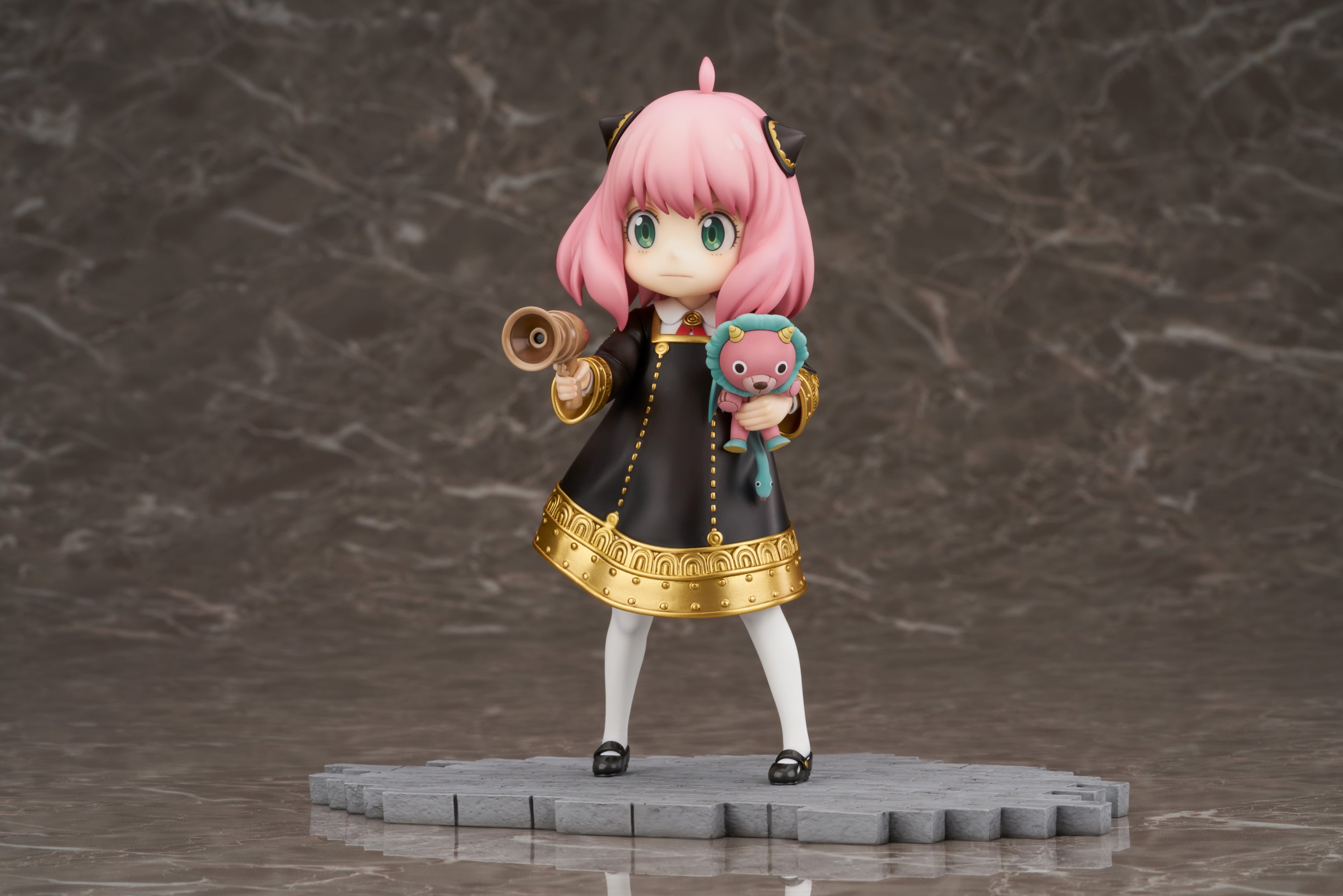 Anya Forger from SPYxFAMILY 1/7 Scale Collectible Figure for Fans