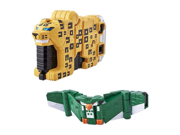 DX Collectible Cube Set Featuring Leopard, Owl, Zebra, and Platypus Figurines