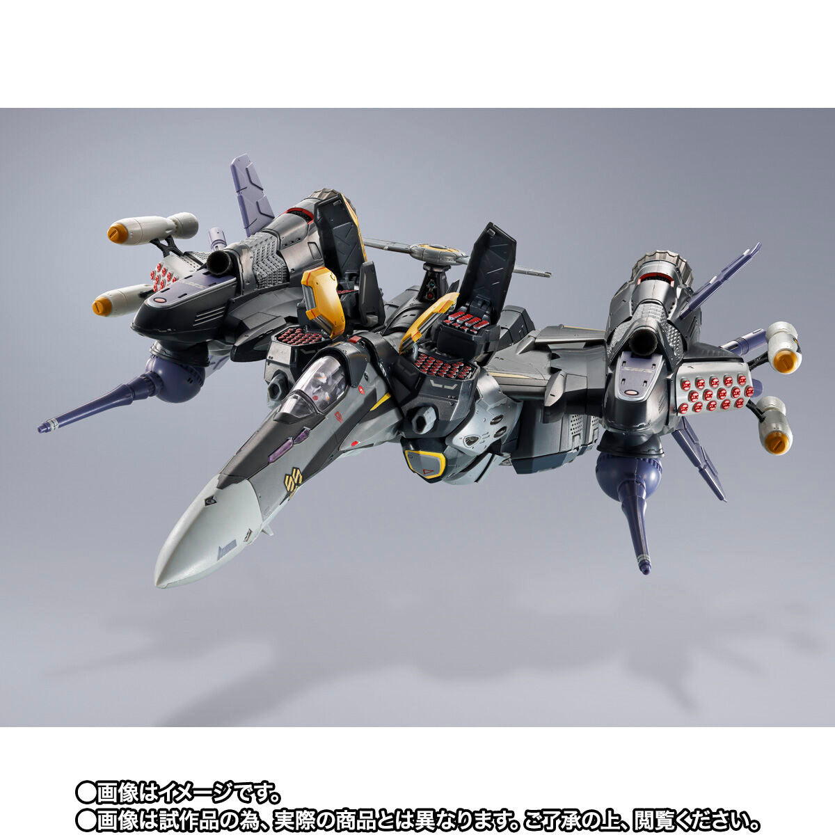 DX Chogokin Revival Version VF-25S Armored Messiah Valkyrie Piloted by Ozma Lee