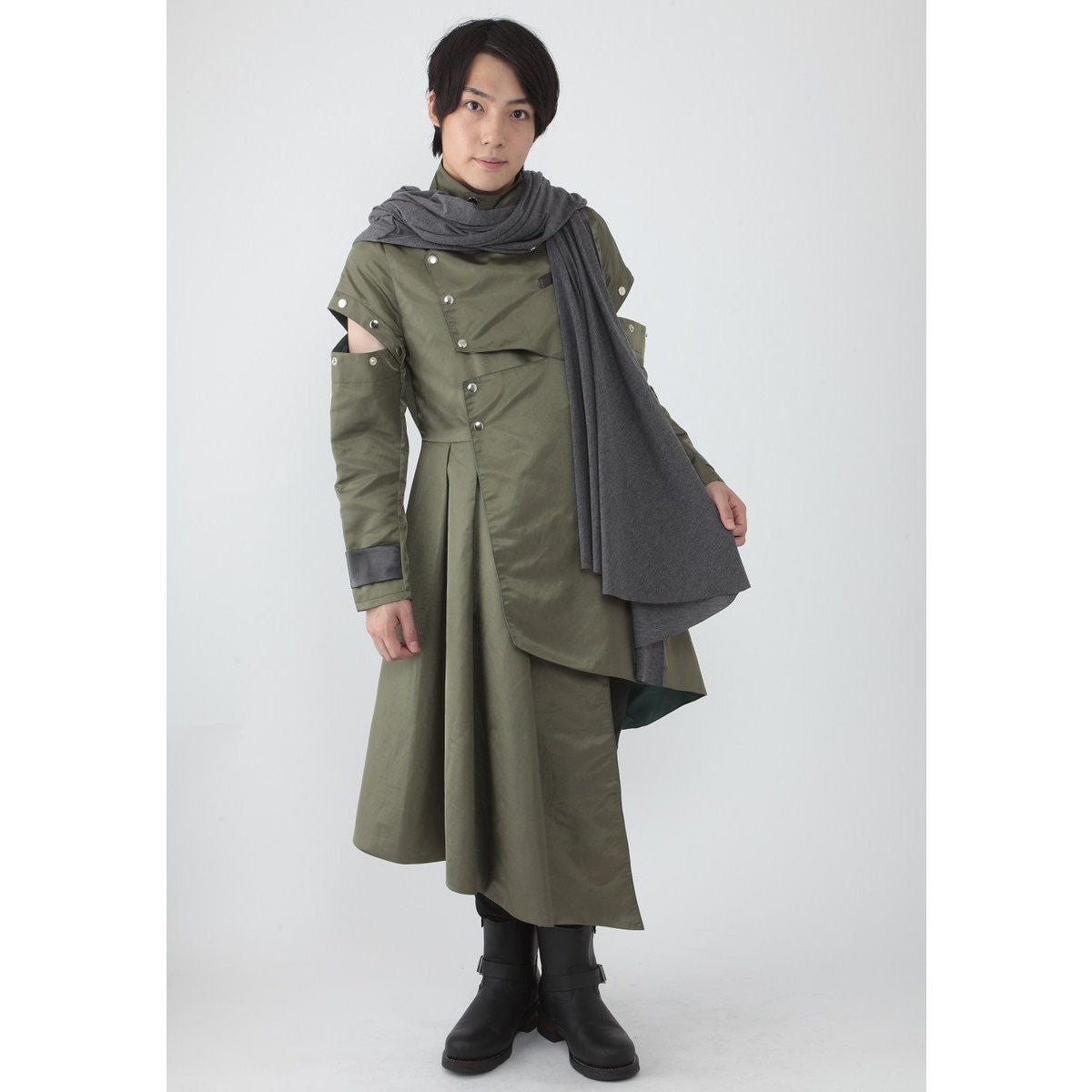 Woz Cosplay Set: Coat and Scarf in Japanese Sizes S, M, L