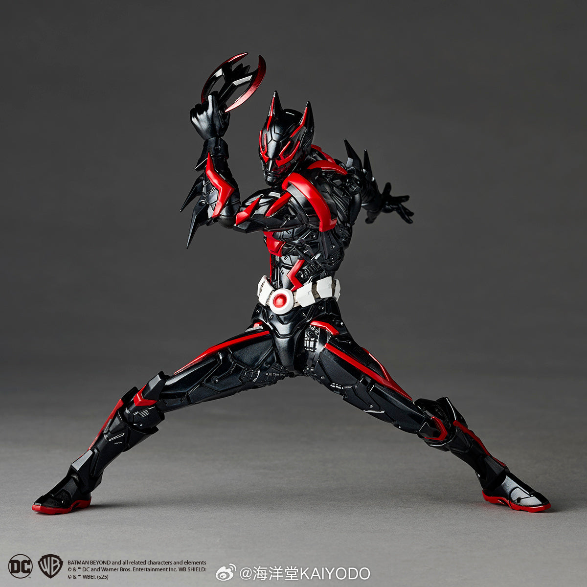 Pre - order: Revoltech Yamaguchi Futuristic Batman Beyond Action Figure