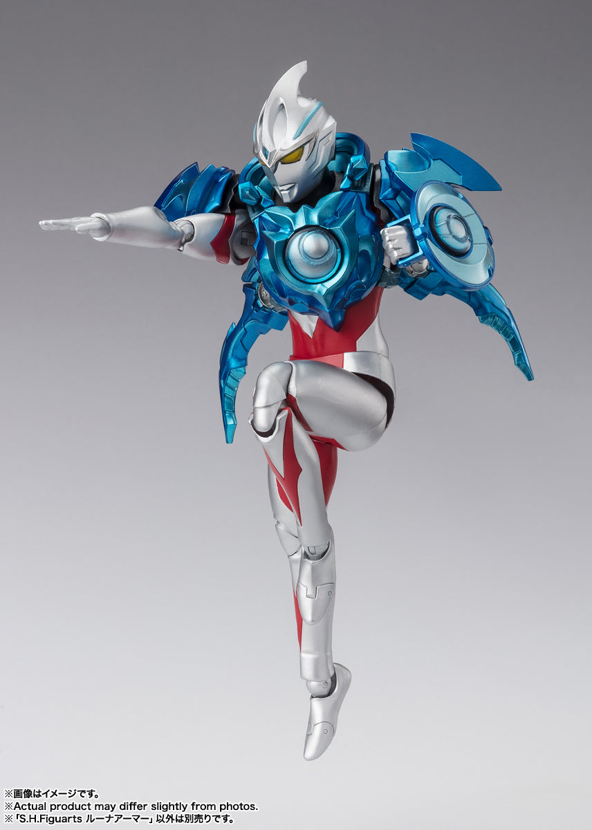 SH Figuarts Ultraman Arc's Exclusive Luna Armor Set
