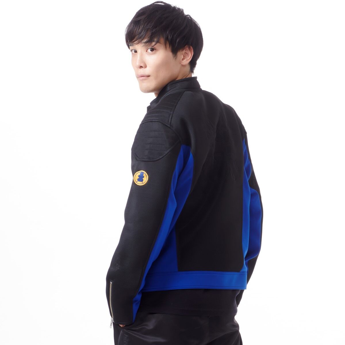 Hurricaneger KuwagaRaiger Lightweight and Stretchy Polyester Jacket
