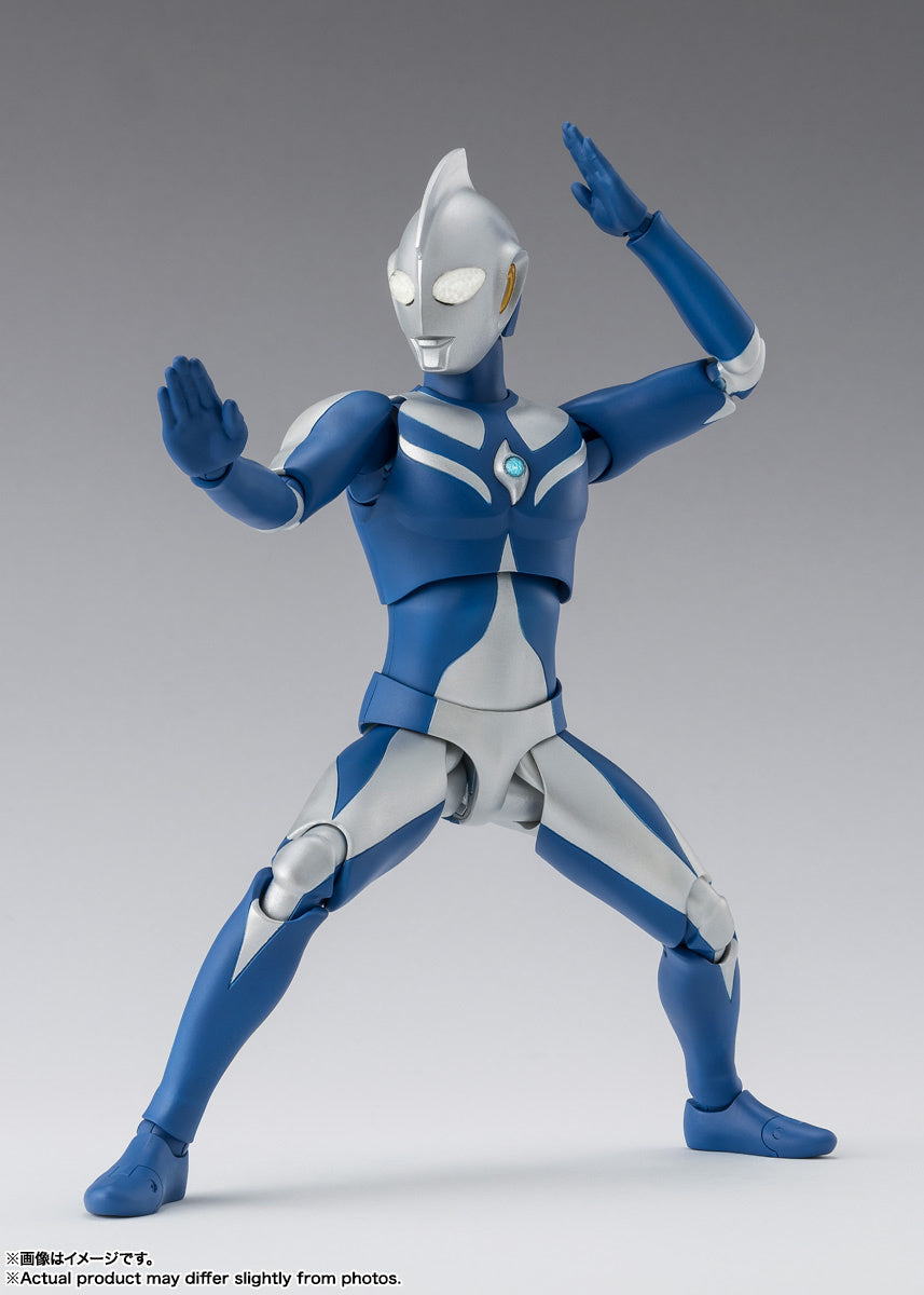 Pre - order SH Figuarts Ultraman Cosmos in Stunning Luna Mode Figure