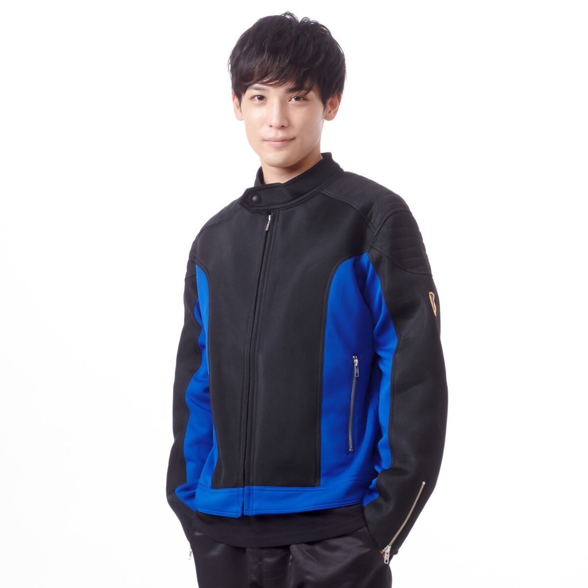 Hurricaneger KuwagaRaiger Lightweight and Stretchy Polyester Jacket