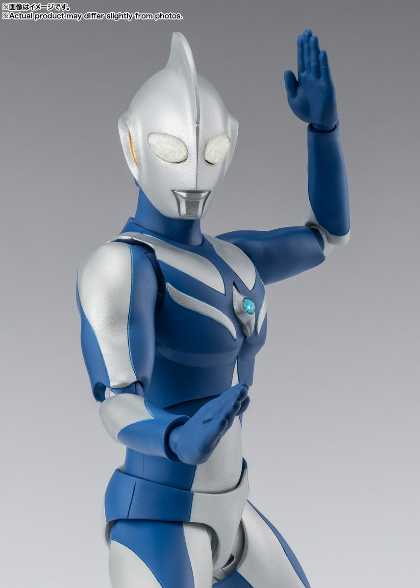 Pre - order SH Figuarts Ultraman Cosmos in Stunning Luna Mode Figure