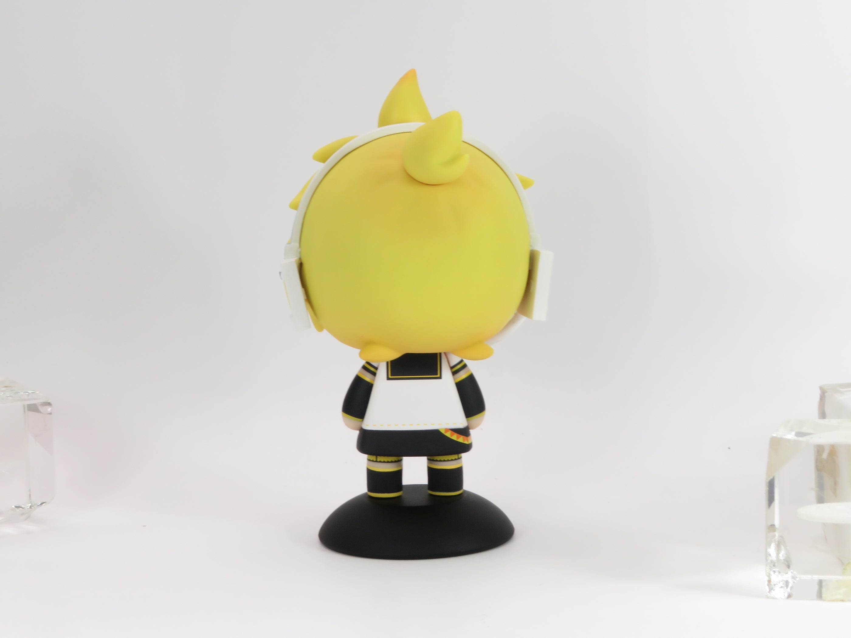 Pre - order: Yurayura Head Series Collectible Figure of Hatsune Miku Ren