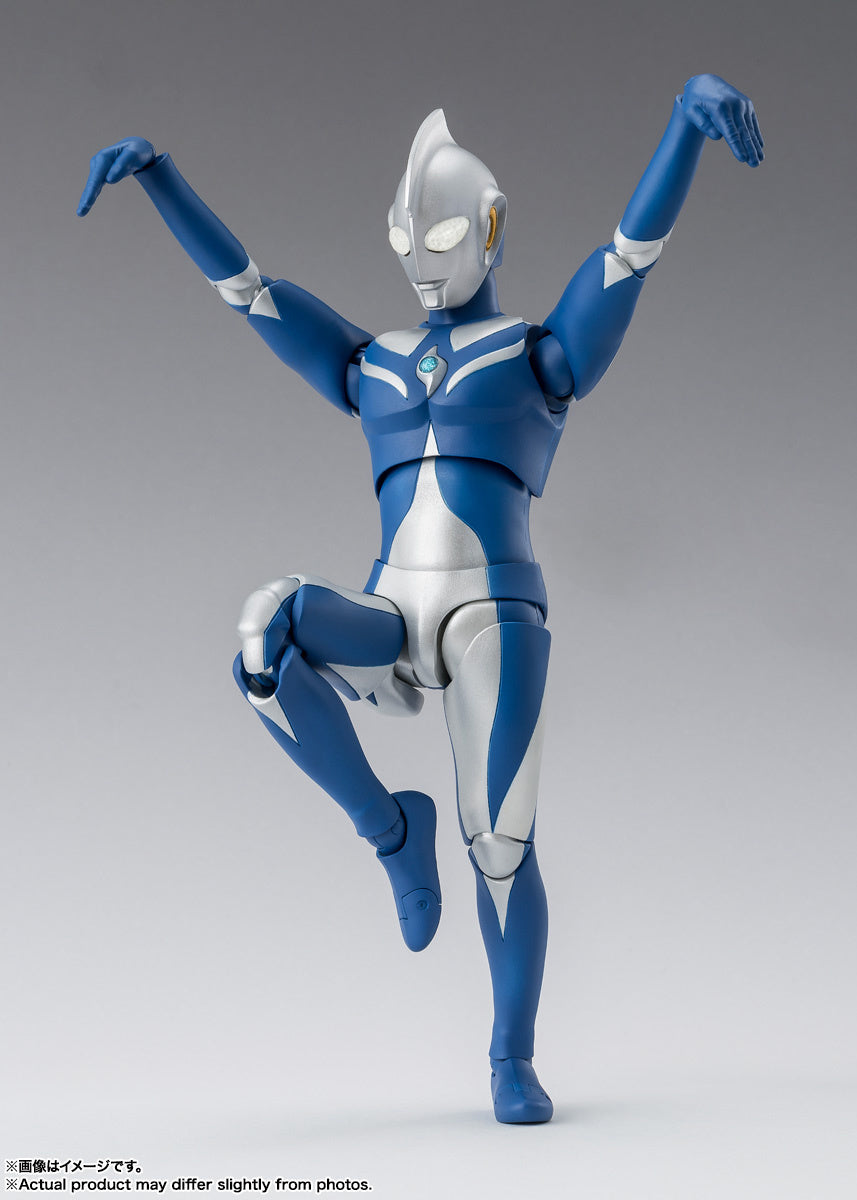 Pre - order SH Figuarts Ultraman Cosmos in Stunning Luna Mode Figure