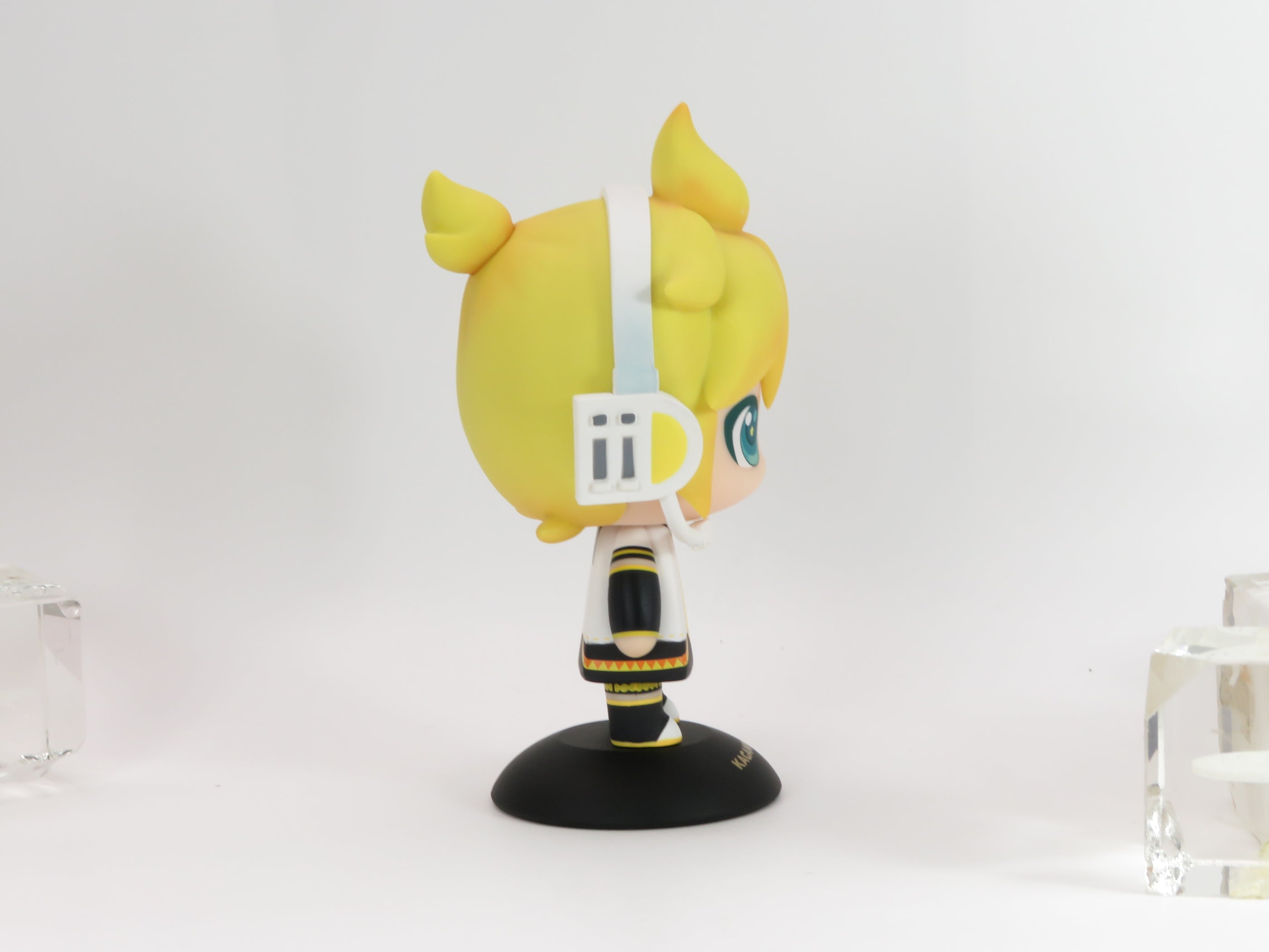 Pre - order: Yurayura Head Series Collectible Figure of Hatsune Miku Ren