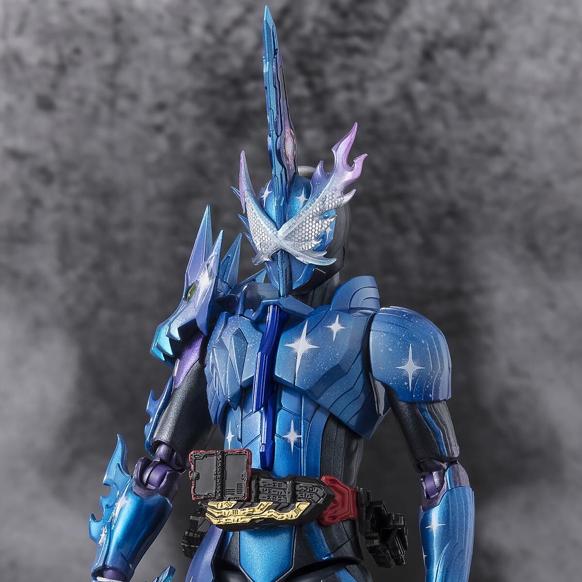 Pre - Order SH Figuarts Collectible 1/12 Scale Kamen Rider Xross Saber Action Figure